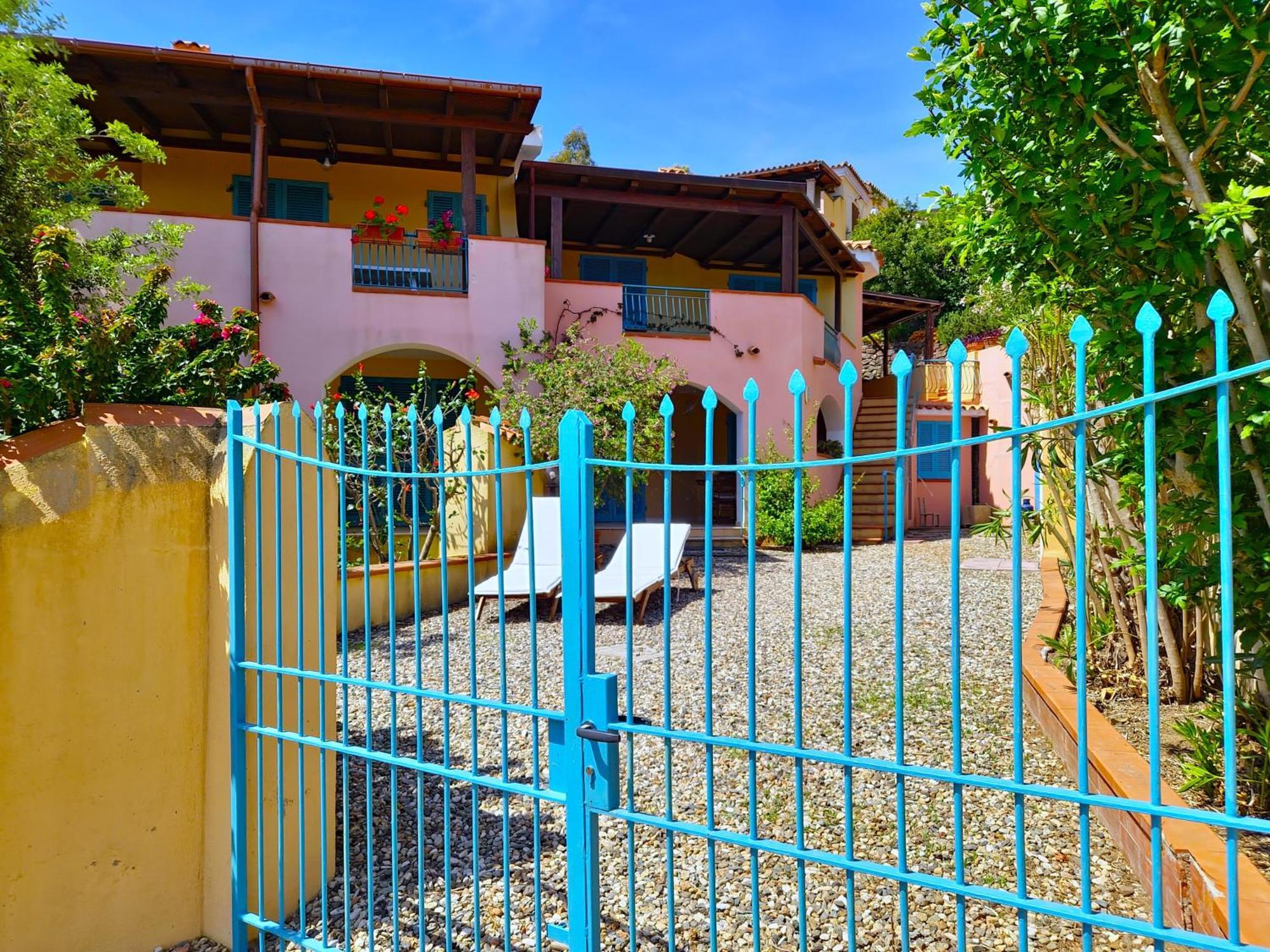 Dommos - Pintada Apartments Cala Liberotto Exterior photo